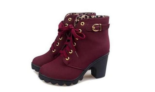 MACHO™  Heeled Woman Boots