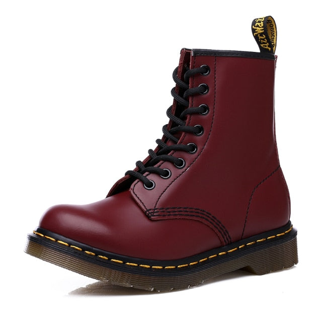 ElevateStyle: Unisex Leather Height-Increasing Boots