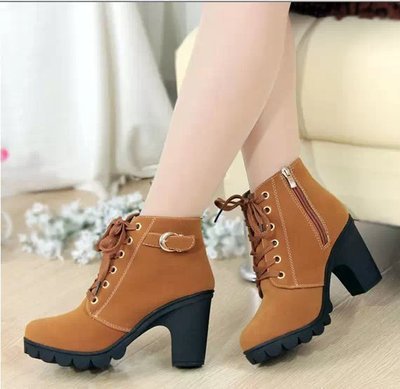 MACHO™  Heeled Woman Boots