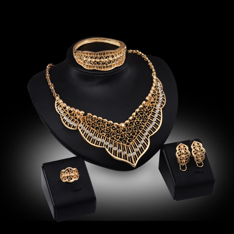 "Eternal Elegance: Mix Style Gold Indian Bridal Jewelry Sets"