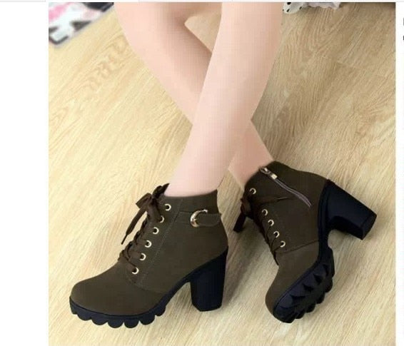 MACHO™  Heeled Woman Boots