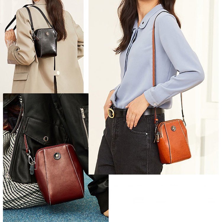 CASUALATTE™  Chic Convenience: Jasmine  Mini Crossbody Bag