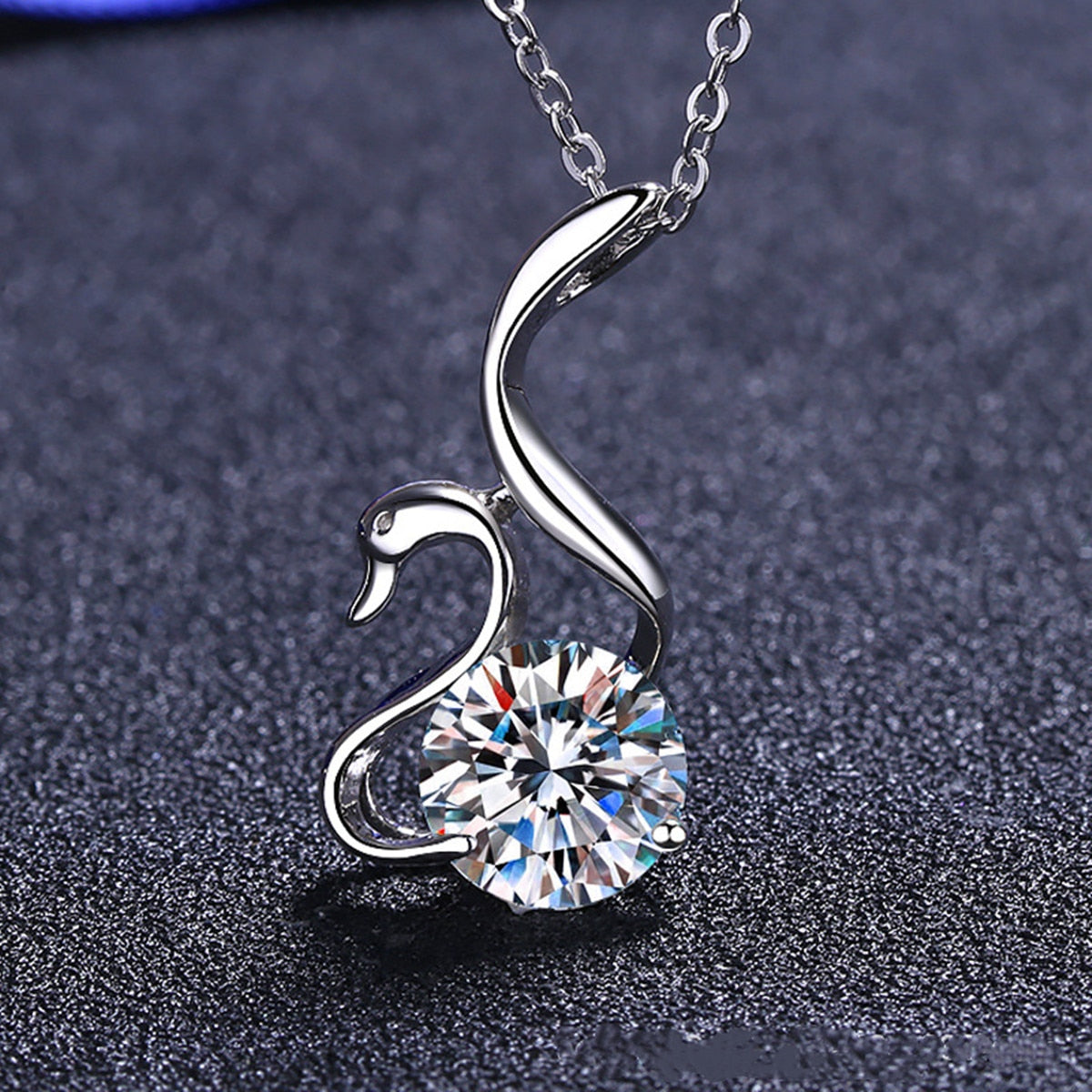 LEGAN™ Moissanite Swan Diamond Necklace